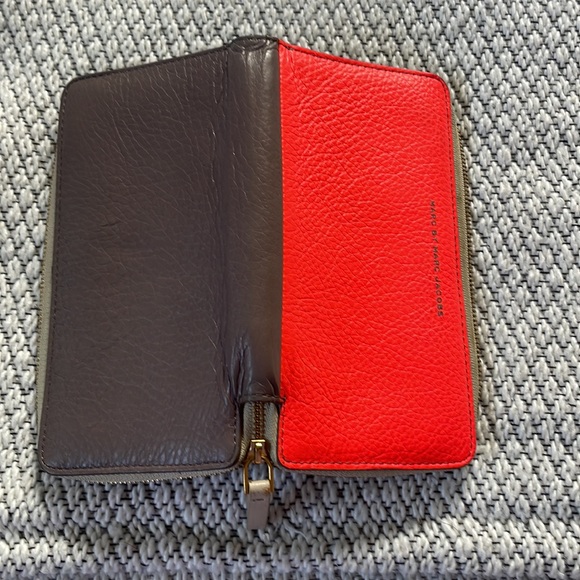 multi colored Marc by Marc Jacobs full length wallet - Picture 3 of 11